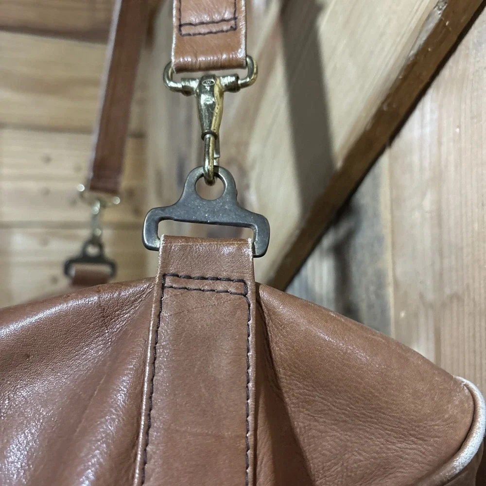 Vtg Tumi Full Grain Leather Tan Duffel Satchel Bag Crossbody Removable Strap